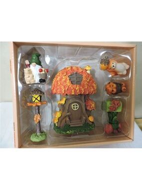 Thanksgiving Gnome Figurines Village Set 6 Piece  NIB Set